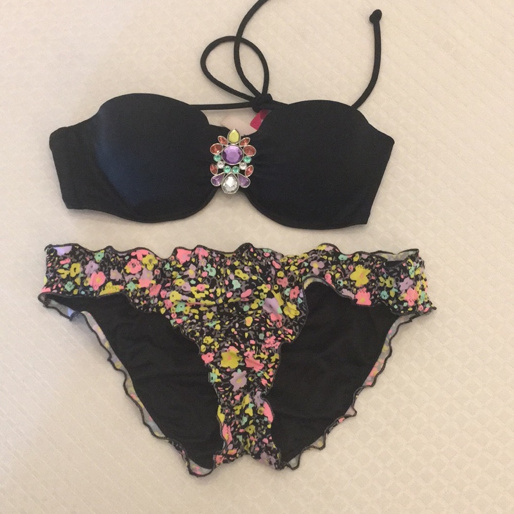 Victoria’s Secret Bikini